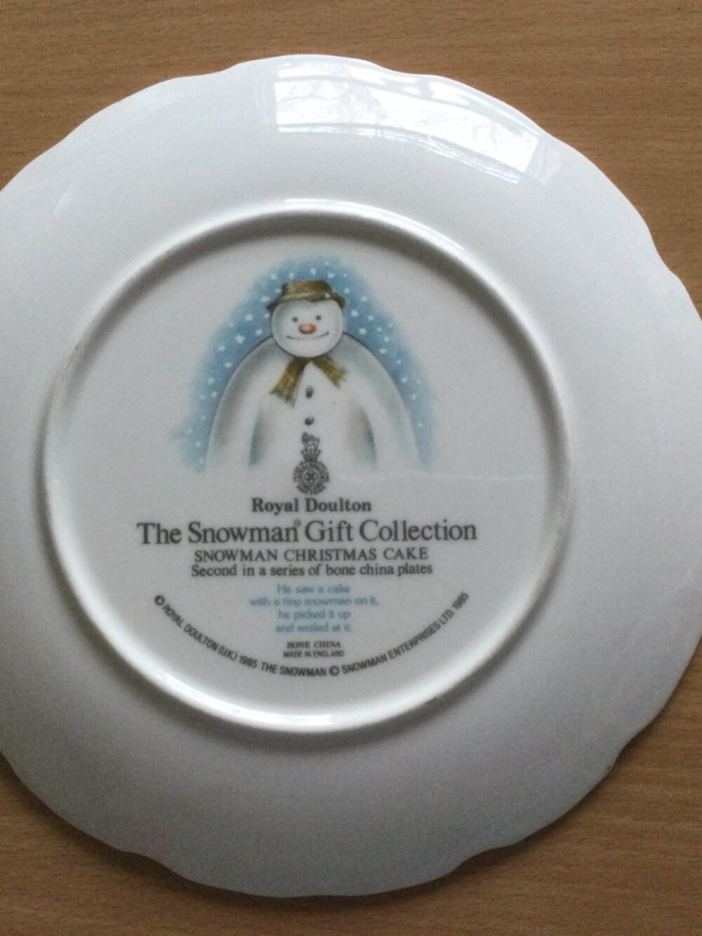 Royal Doulton The Snowman Gift Collection Plate – Snowman Christmas Cake-8 1/4 " - Picture 5 of 5